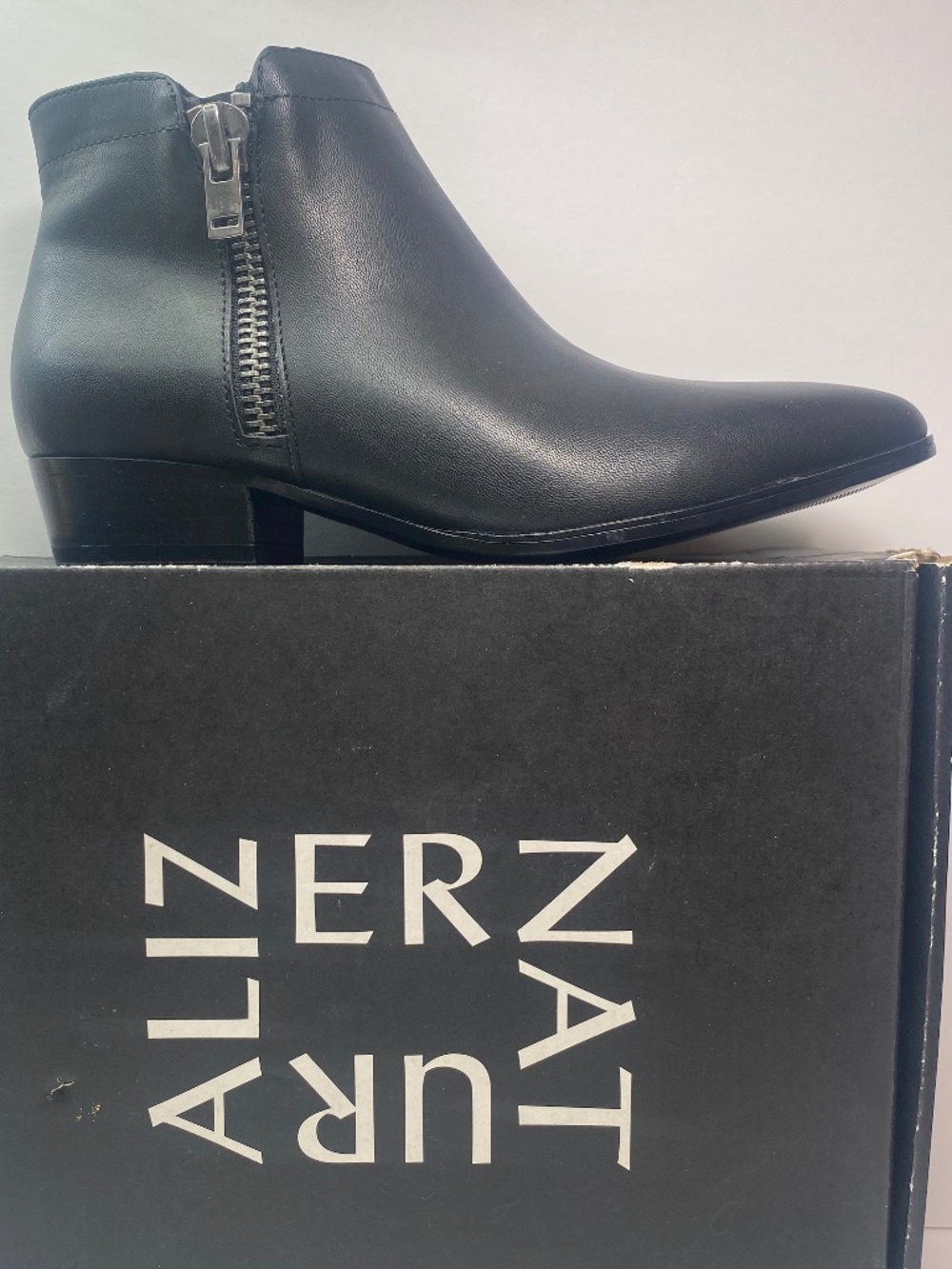 Naturalizer Women's Black Ankle Boots Size